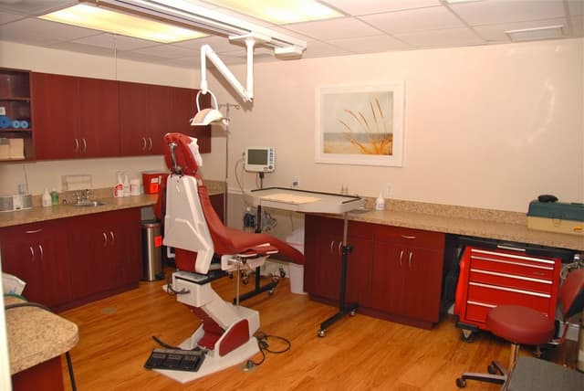 Bay Center for Oral and Implant Surgery photo