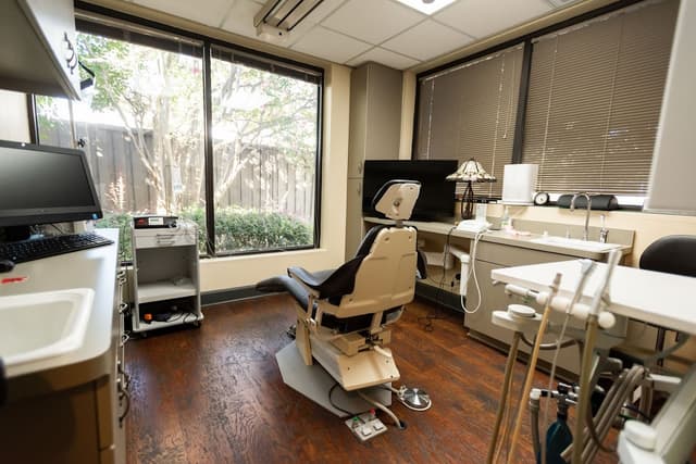 ROOT Periodontal & Implant Center - Carrollton photo
