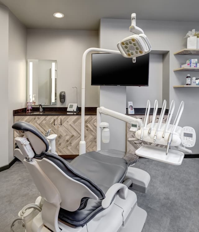 Lakeview Smiles - Bucktown photo