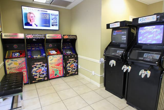 Lucas Orthodontics: Plantation Location photo