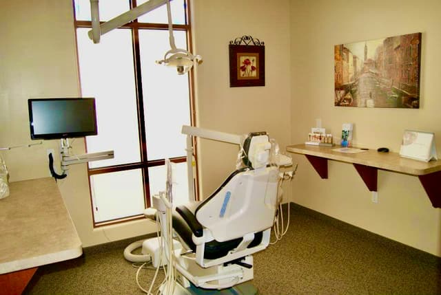 Aliso Smiles photo