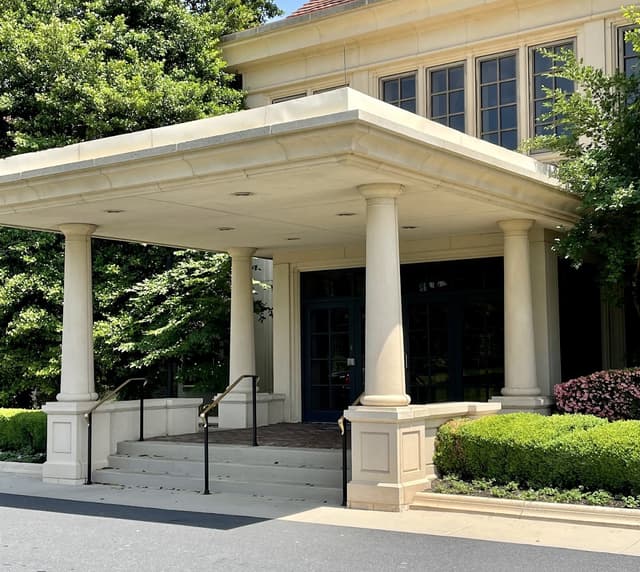 Montchanin Implant Center photo