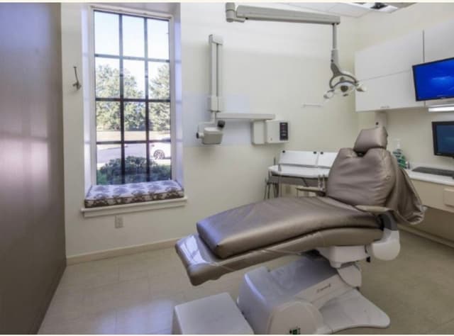 Montchanin Implant Center photo