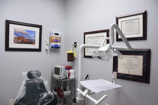 Florida Oral Surgery photo
