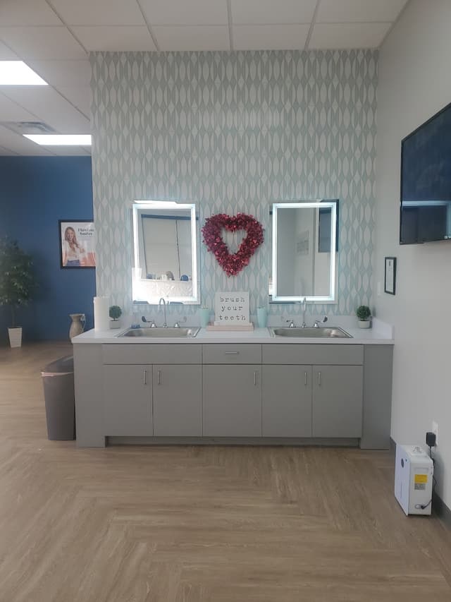 Smilebliss Orthodontics photo
