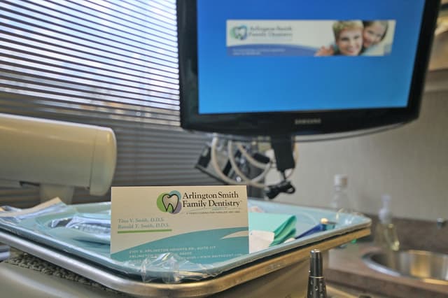 Handcrafted Smiles Arlington Heights photo