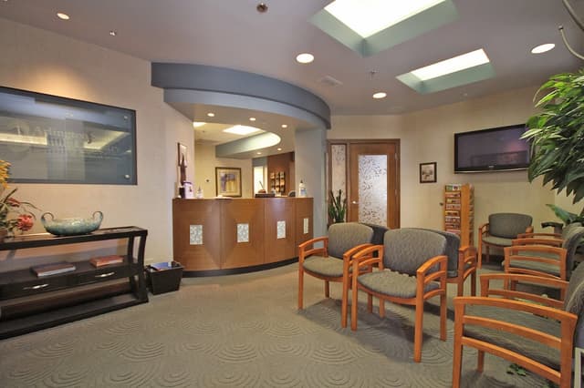 Handcrafted Smiles Arlington Heights photo