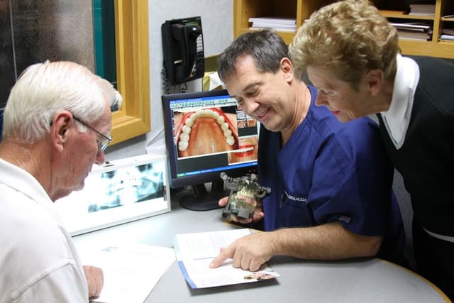 Eastman Periodontics & Implants photo
