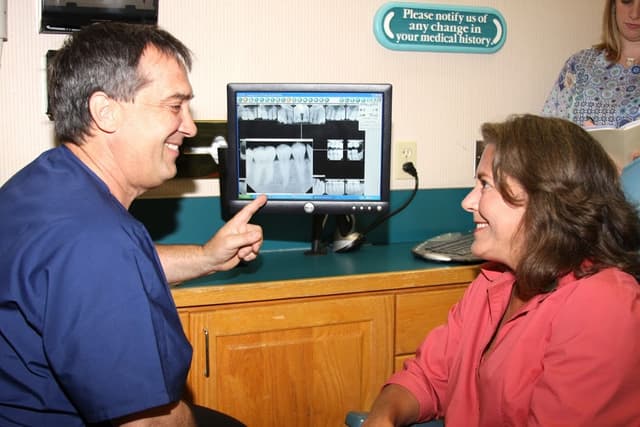 Eastman Periodontics & Implants photo