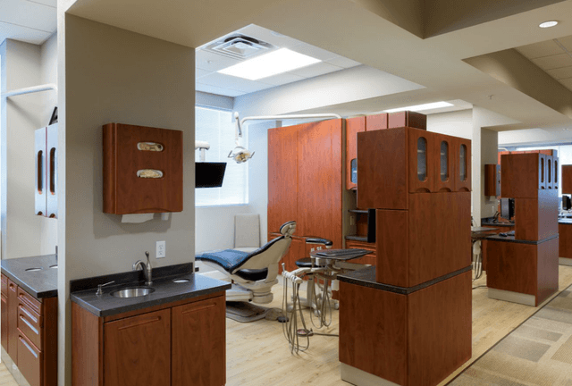 Eastman Periodontics & Implants photo