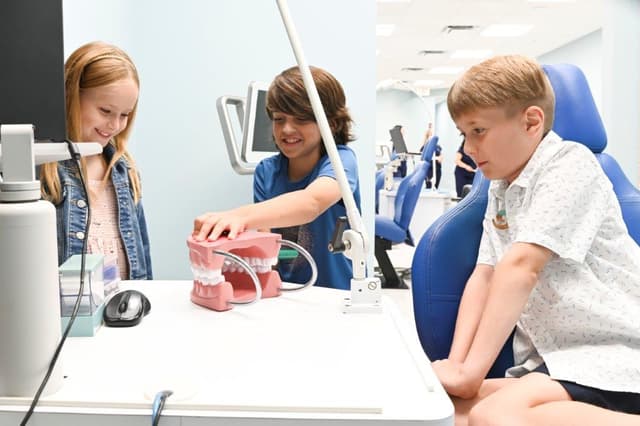 Vargas Orthodontics - Orthodontist, Braces, Invisalign photo
