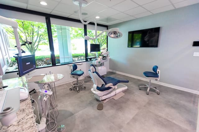 Columbia Center for Implants & Periodontics photo