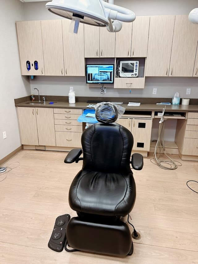 Leading Edge Oral Surgery Elmhurst photo
