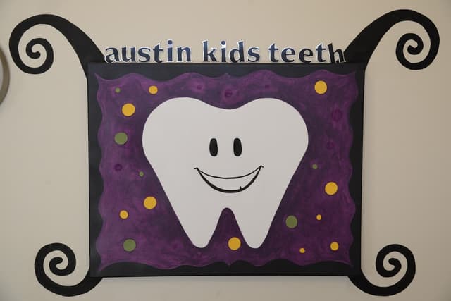 Austin Kids Teeth photo