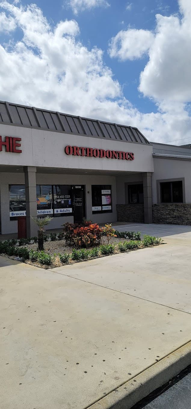 Lucas Orthodontics: Pembroke Pines Location photo