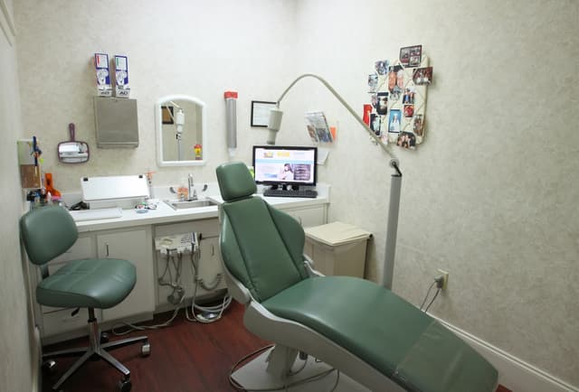 Lucas Orthodontics: Pembroke Pines Location photo