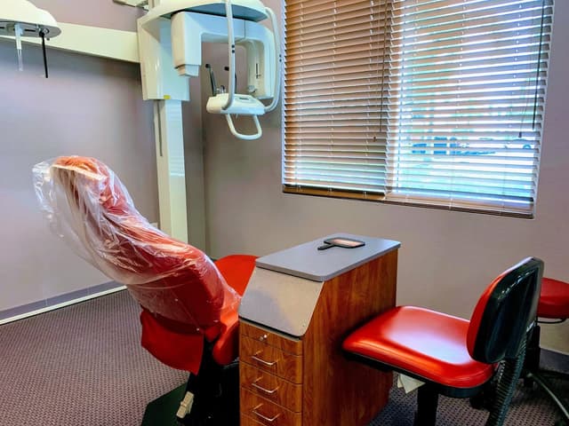 Hollywood Orthodontics photo