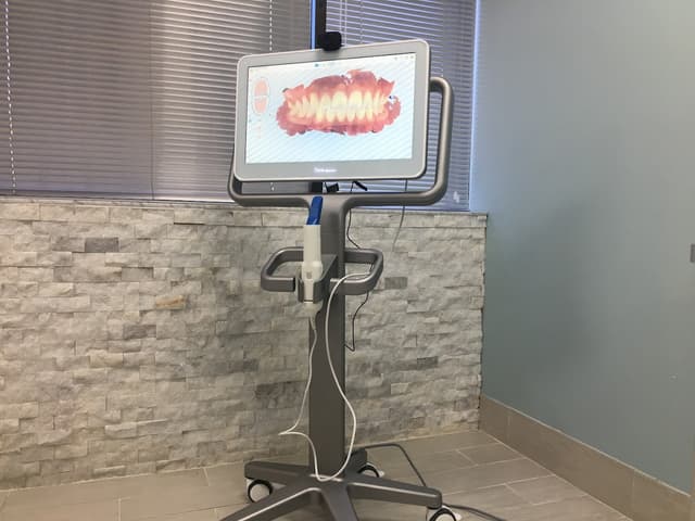 Mancia Orthodontics Miami - Invisalign & Clear Braces photo