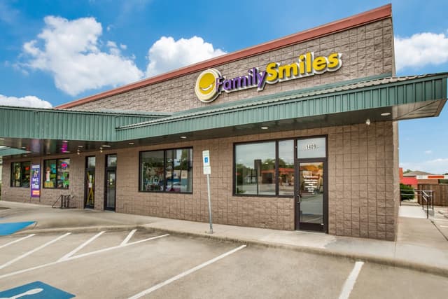 Family Smiles of Commerce photo