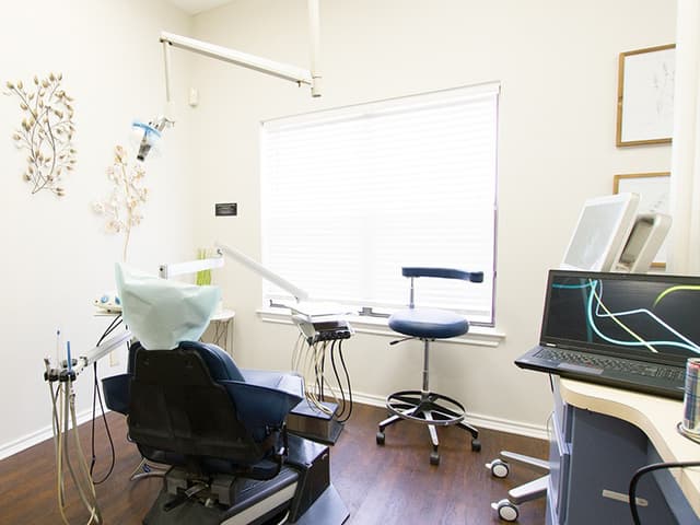 South Arlington Smiles photo