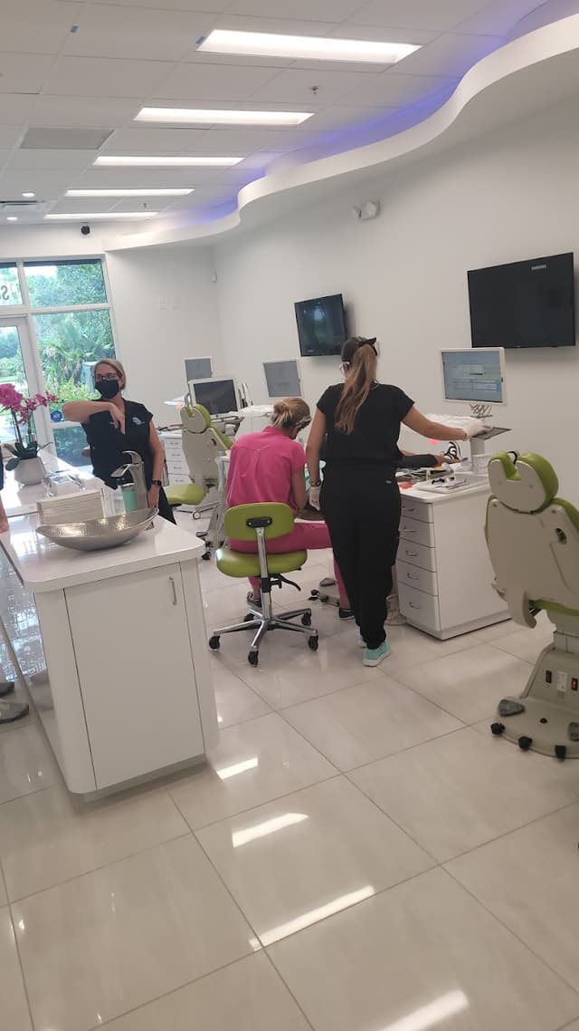 Gardens Orthodontics photo