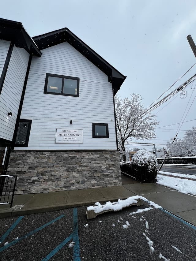 Straight Set Orthodontics - New Hyde Park photo