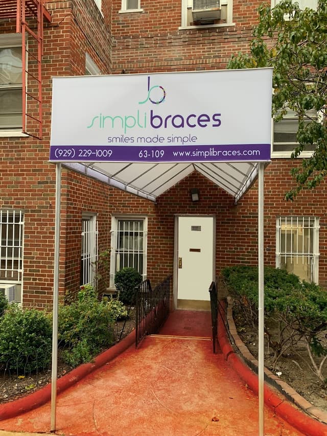 SimpliBraces photo