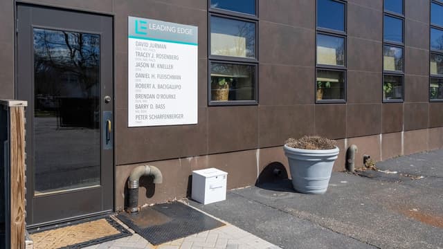 Leading Edge Oral Surgery Massapequa photo