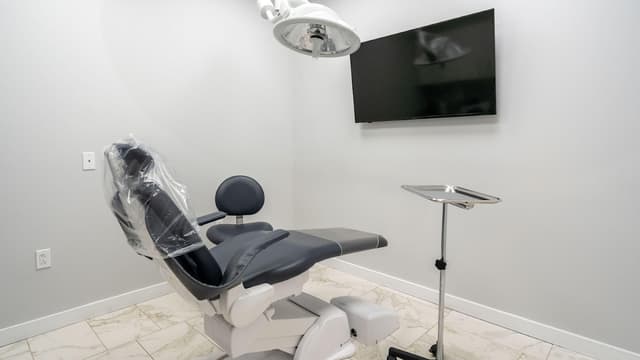 Leading Edge Oral Surgery Woodbury photo