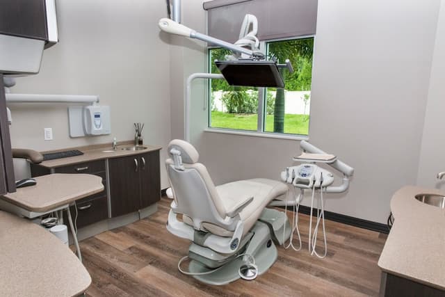 Tindal Prosthodontics photo