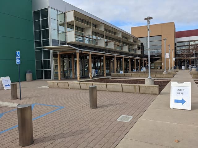 Valley Health Center Tully photo