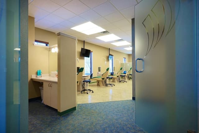 Barlow Orthodontics photo